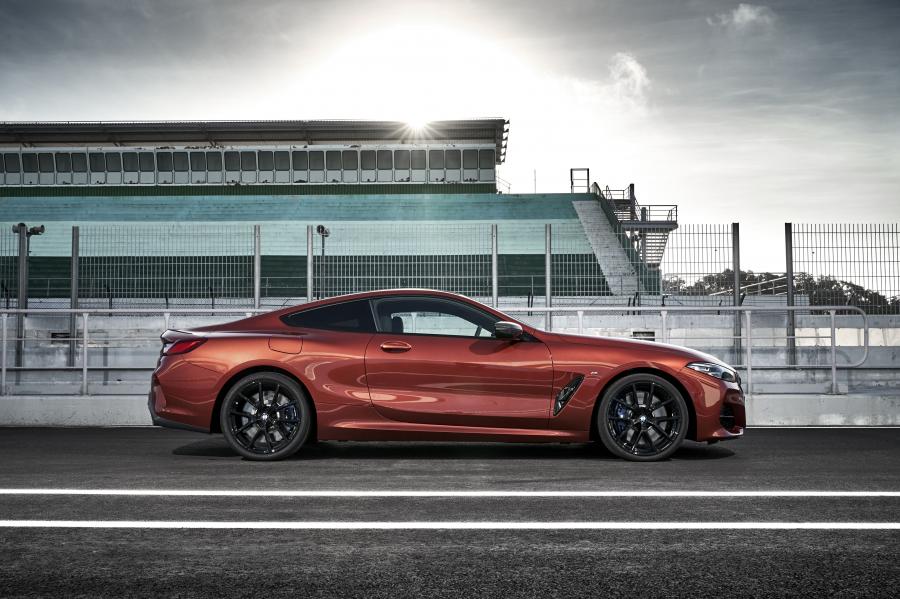  BMW M850i xDrive Carbon Package (G15) 2018 года  (WW) (фото 30 из 287)